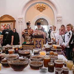 Медовый Спас: 14 августа приглашаем на праздник в нашу обитель!